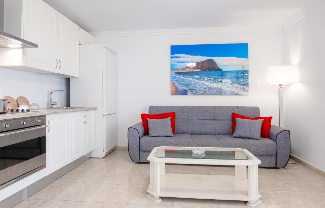 La Maricita Cristianos - Beach Front & Sea View Apartment Los Cristianos  Exterior photo